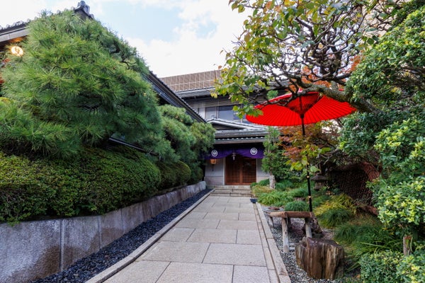 【奈良県内発】 老舗料亭『六盛』にて食す手をけ弁当と『東寺』五重塔初層特別公開・ねねゆかりの高台寺 日帰り3